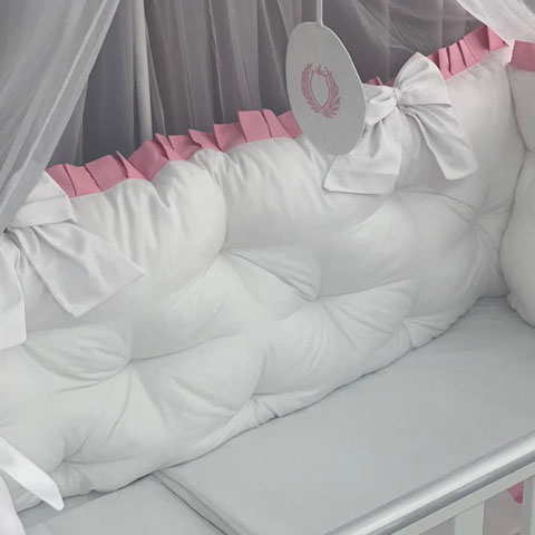 PEPPIbambini ROYAL White Pink Baby-Bettwaren, 11-teilig, Bettwäsche, 100% Baumwolle mit Stickerei + Moskitonetz – Image 2