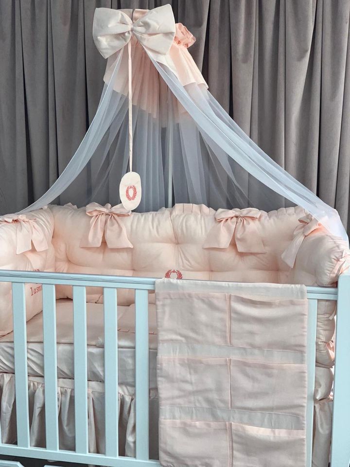 PEPPIbambini ROYAL Somon Iasmina Baby-Bettwaren, 11-teilig, Bettwäsche, 100% Baumwolle mit Stickerei + Moskitonetz – Image 5