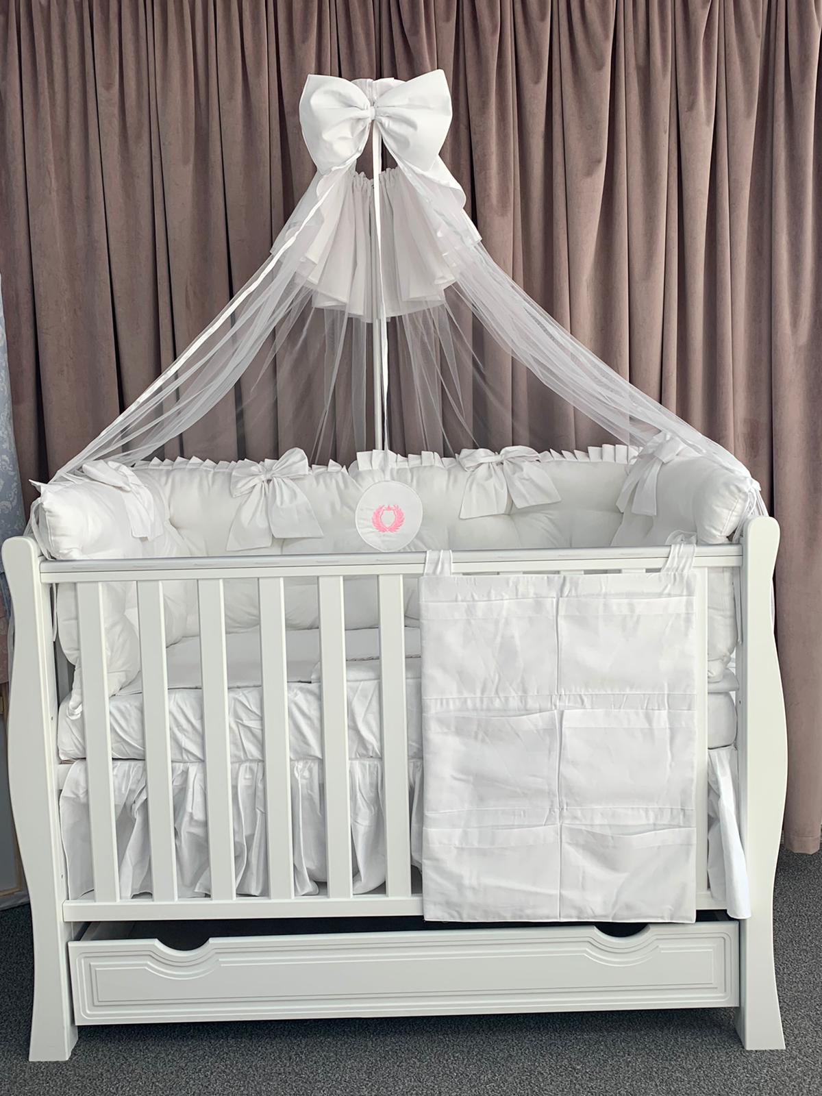 PEPPIbambini ROYAL White Little Princess Baby-Bettwaren, 11-teilig, Bettwäsche, 100% Baumwolle mit Stickerei + Moskitonetz – Image 6