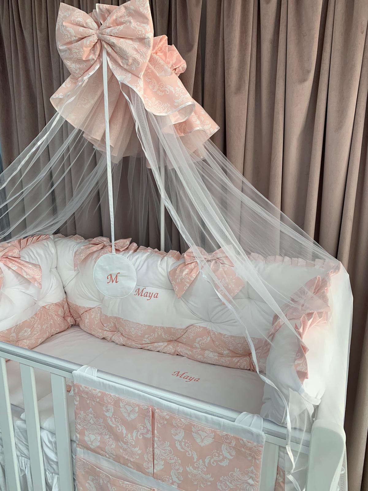 PEPPIbambini ROYAL White Somon Maya Baby-Bettwaren, 11-teilig, Bettwäsche, 100% Baumwolle mit Stickerei + Moskitonetz