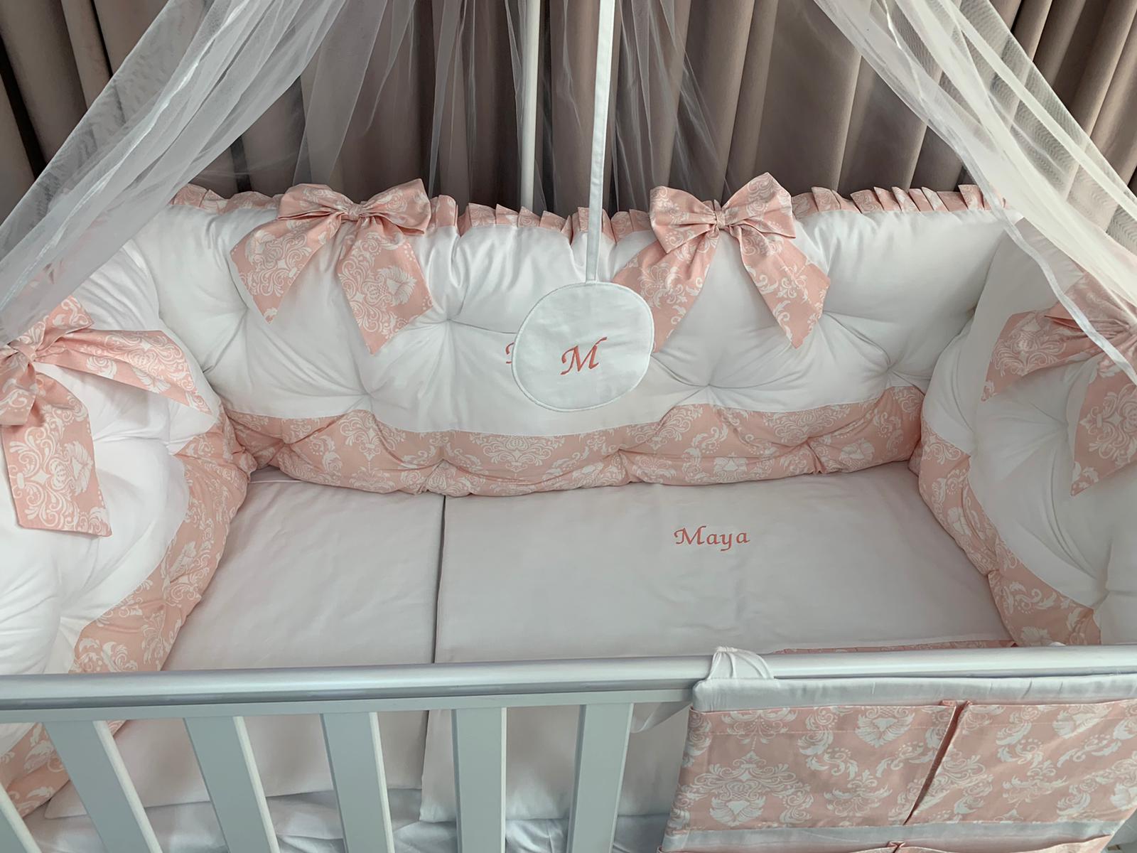 PEPPIbambini ROYAL White Somon Maya Baby-Bettwaren, 11-teilig, Bettwäsche, 100% Baumwolle mit Stickerei + Moskitonetz – Image 4