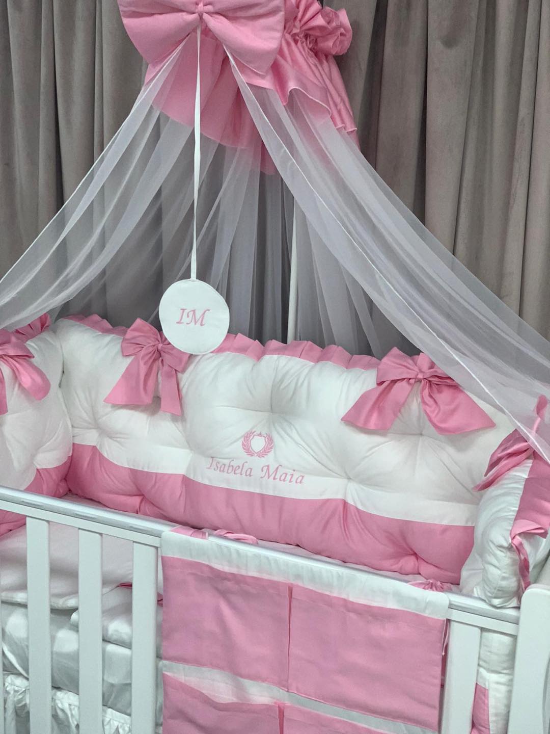 PEPPIbambini ROYAL Mint Eric Baby-Bettwaren, 11-teilig, Bettwäsche, 100% Baumwolle mit Stickerei + Moskitonetz